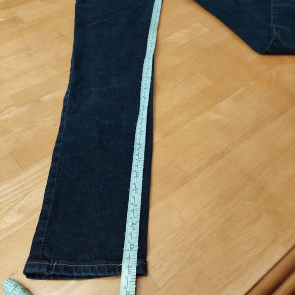 H&M Jeans Dark Wash Men's size 32W/30L 5 Pocket, Zip fly button - Picture 9 of 10